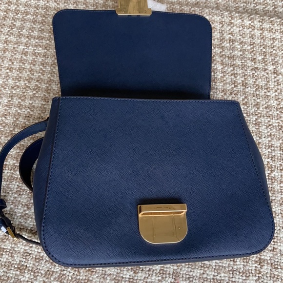 Michael Kors Bridgette MD TH Messenger Navy - Picture 11 of 16
